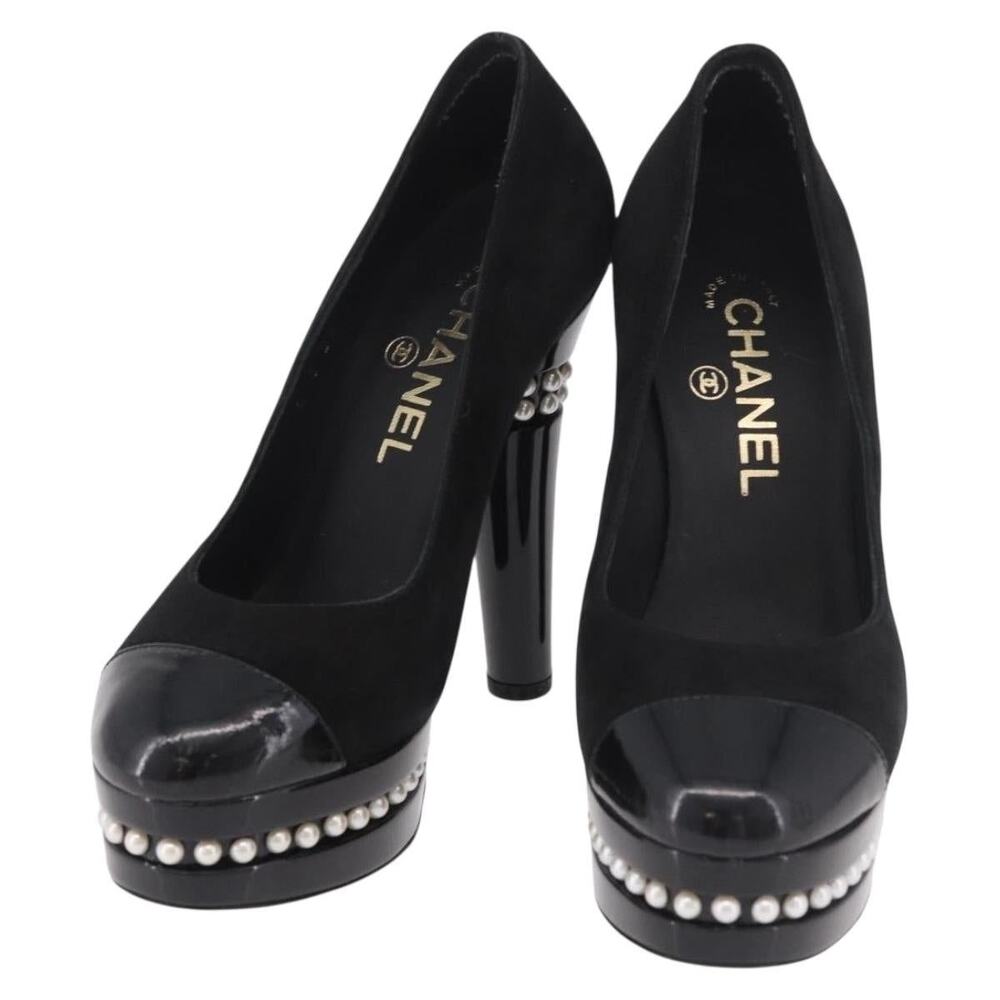 Chanel Pearl Pumps Black